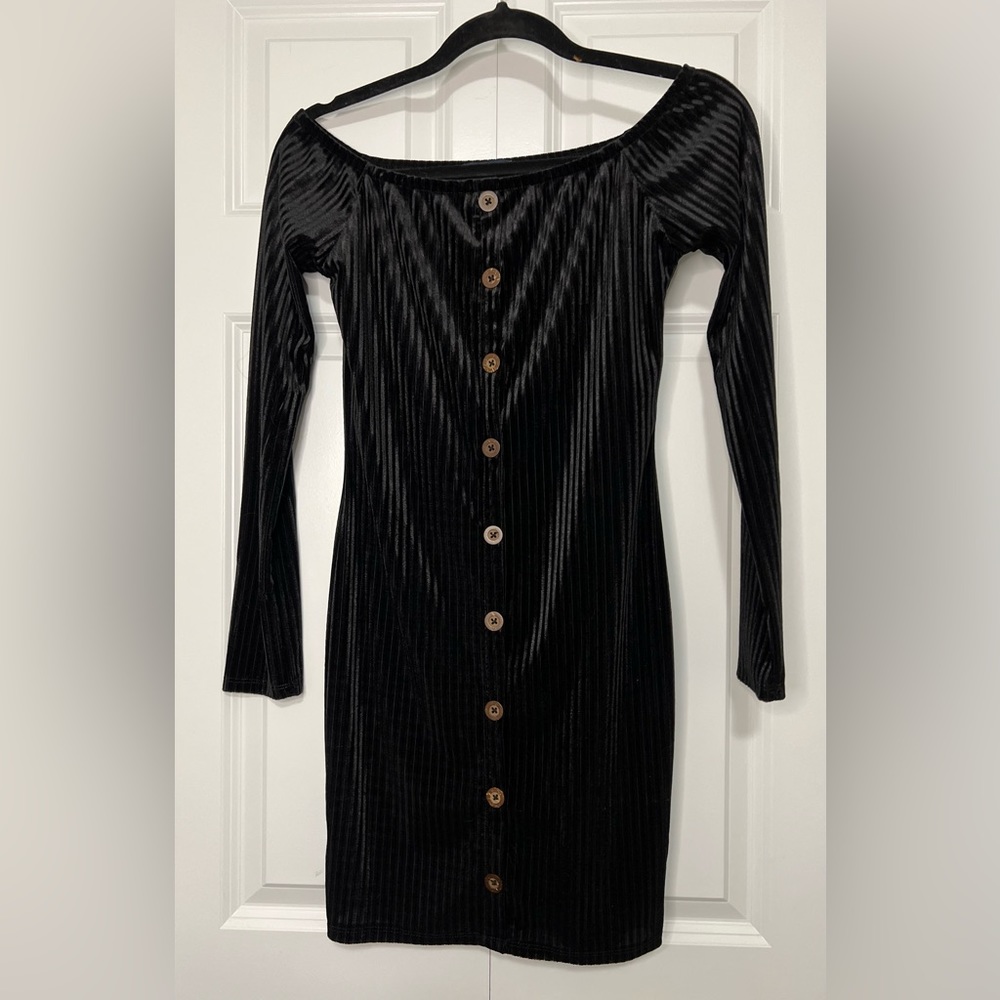 Off the shoulders Dress